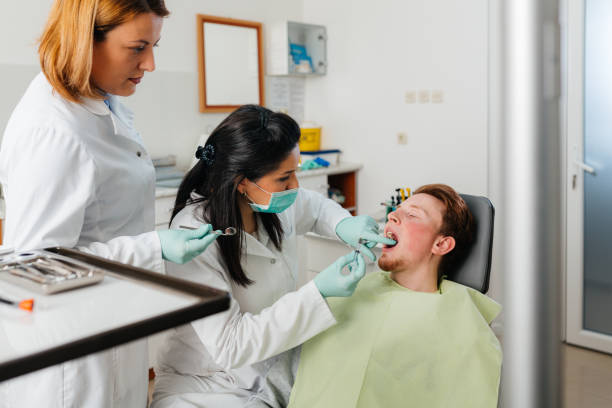 Best Emergency Broken Tooth Repair in Edgewood, FL